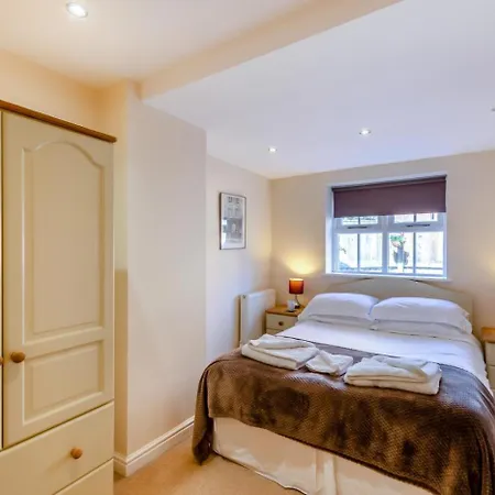 Holiday home 4 Bed In Oc-w089